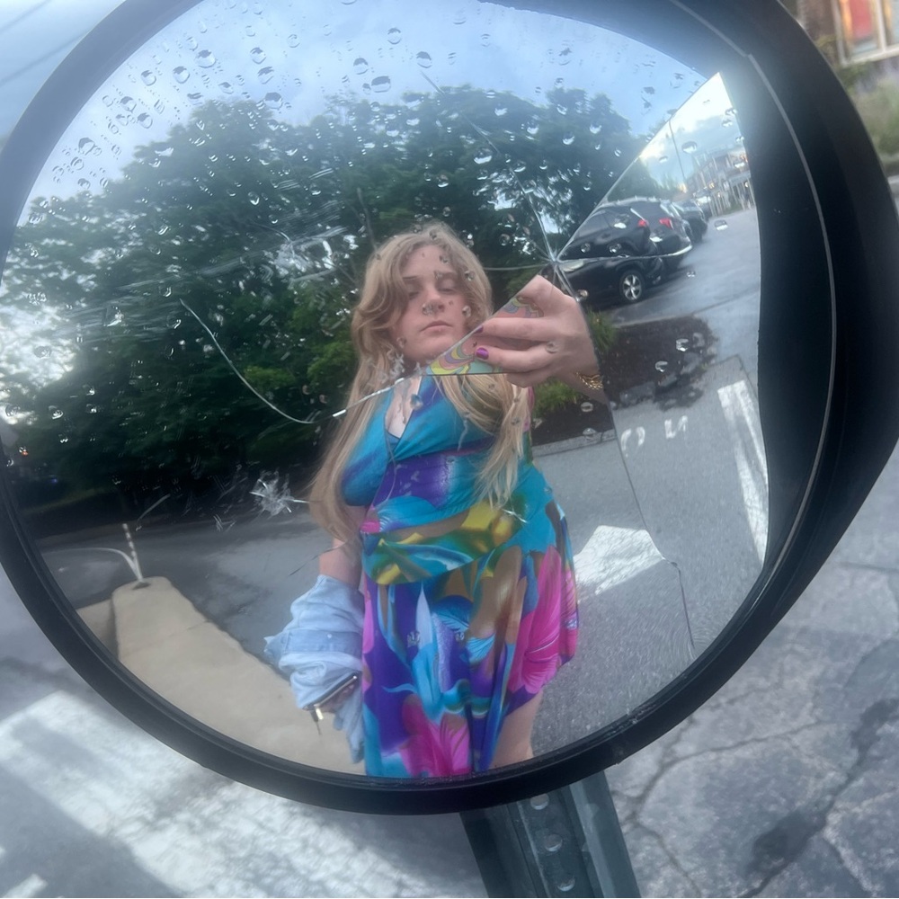 Meet your Posher, Emily